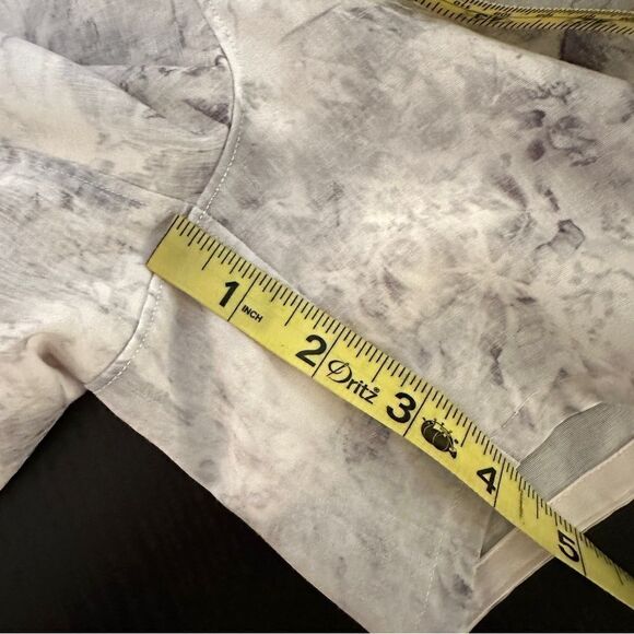 Lululemon Flat-Front Relaxed Short 4" new - Picture 7 of 7
